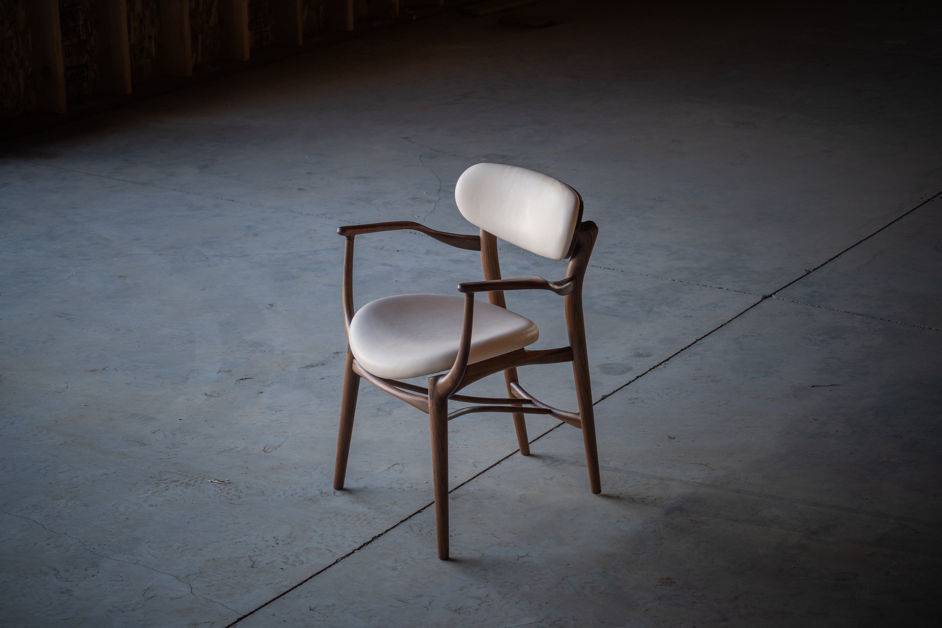 Fjoon Captain's Chair