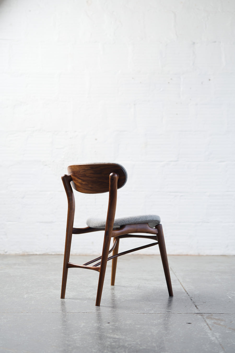 Fjoon Chair