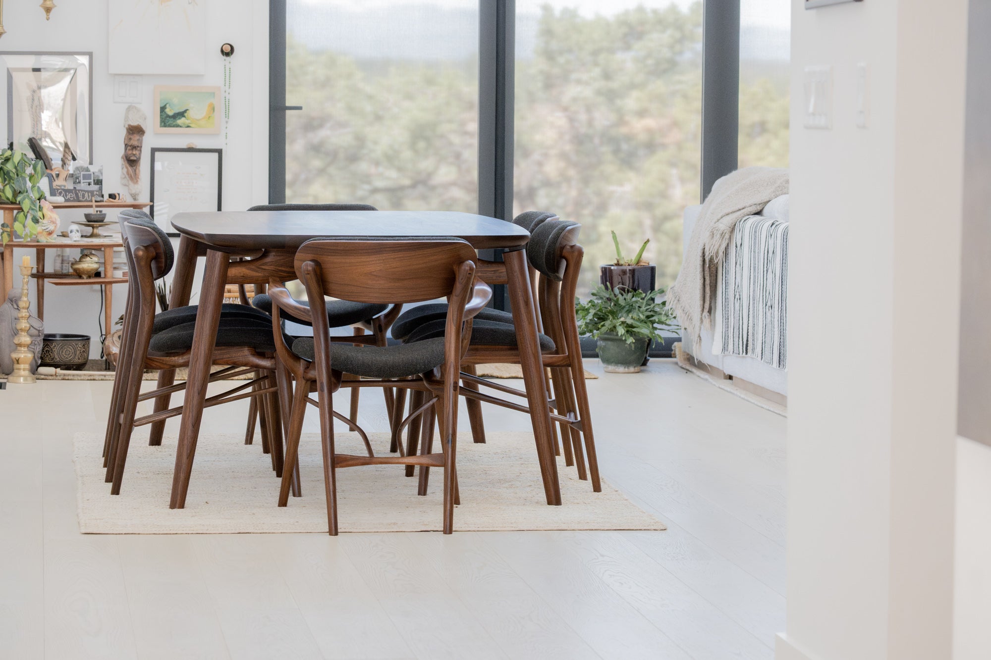 Fjoon Dining Table