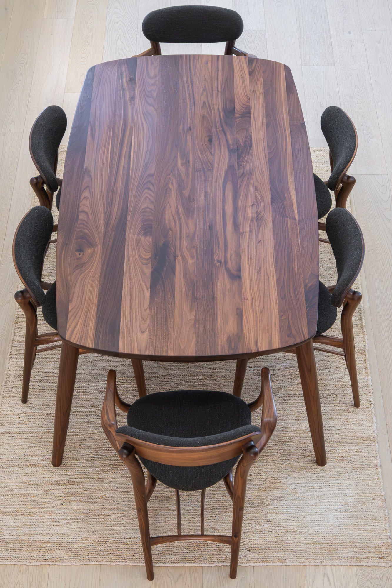 Fjoon Dining Table