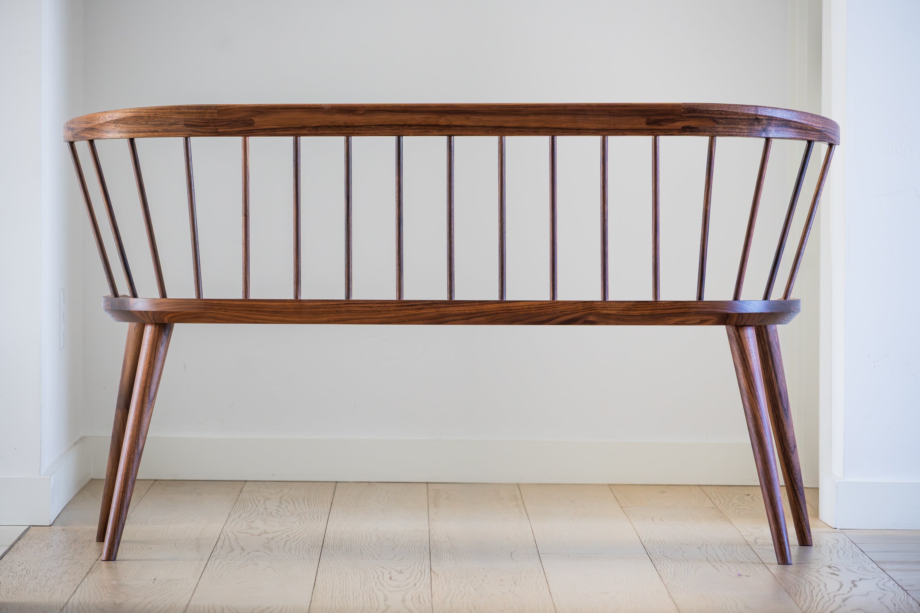 Oxbend Windsor Bench