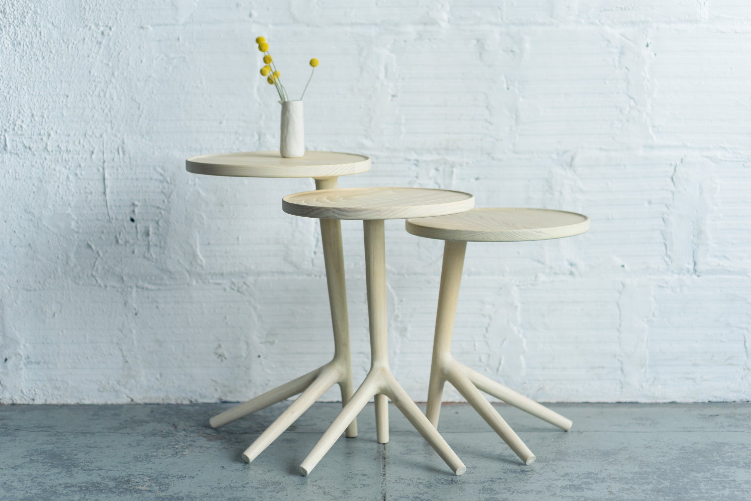 Lessing End Table Tripod End Table Handcrafted from Solid Walnut – Fernweh Woodworking